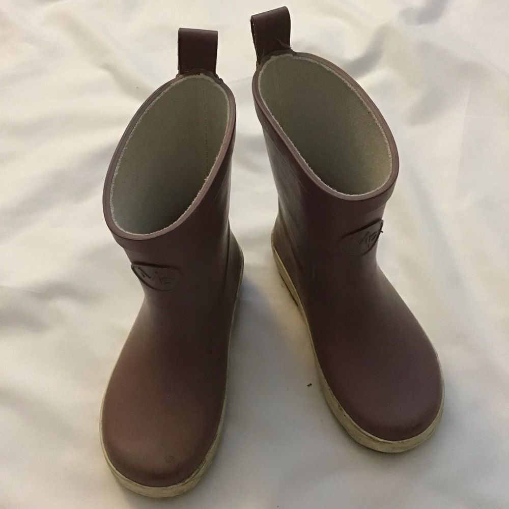 (Like New) Modern Piggy Rain Boot